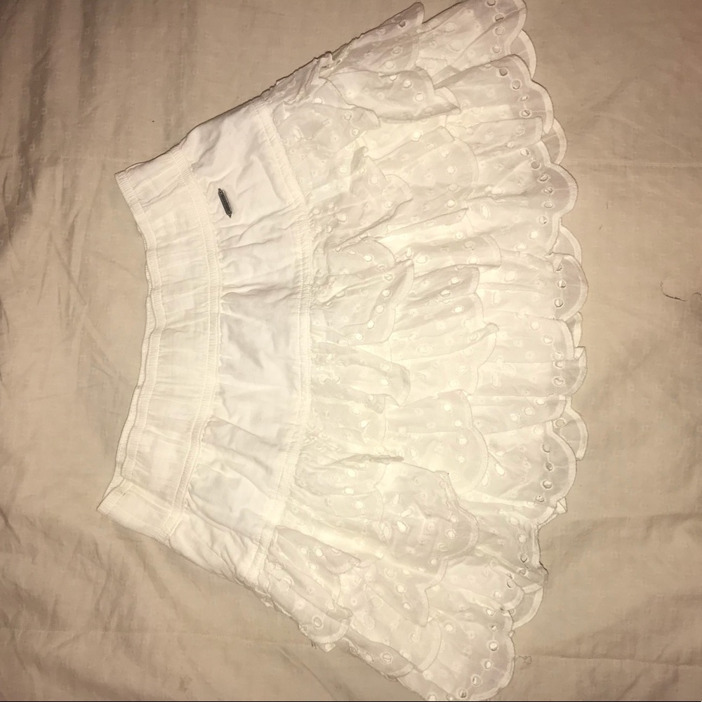 Hollister white ruffle skirt